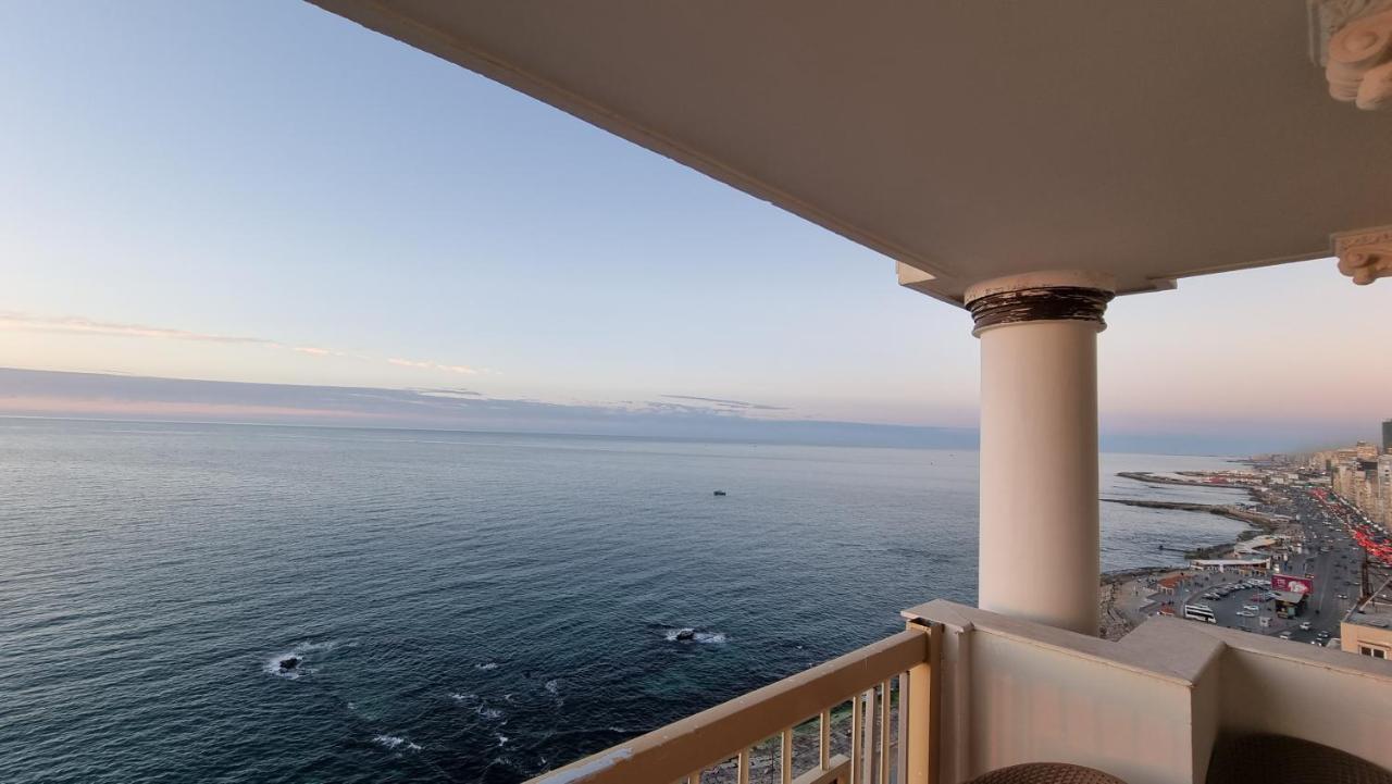 Alex Sea View Apartment - Families Only Александрія Екстер'єр фото